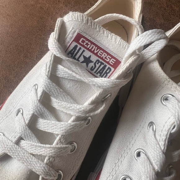 Converse chuck taylor youth (kids) white, sz 2.5 - Picture 9 of 15